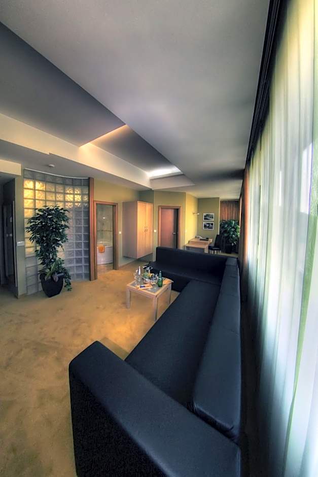 Hotel Lav Vukovar