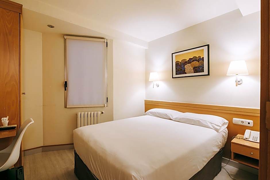 Hotel Zaragoza Plaza