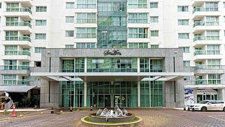 Saint Moritz Hplus Express