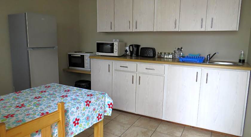 Haus Victoria Self Catering  Cottages – Oudtshoorn, KS