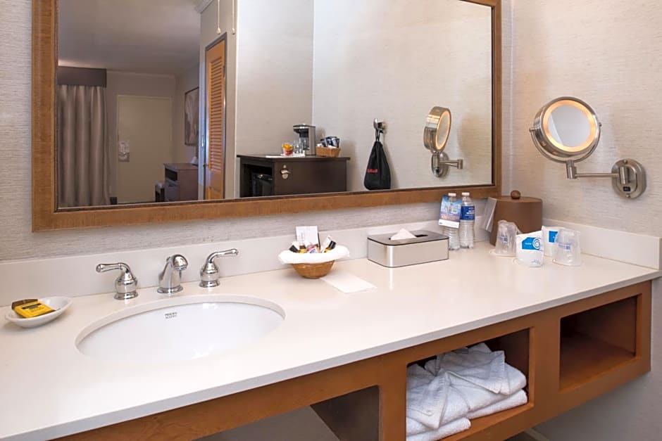 Best Western Plus Black Oak