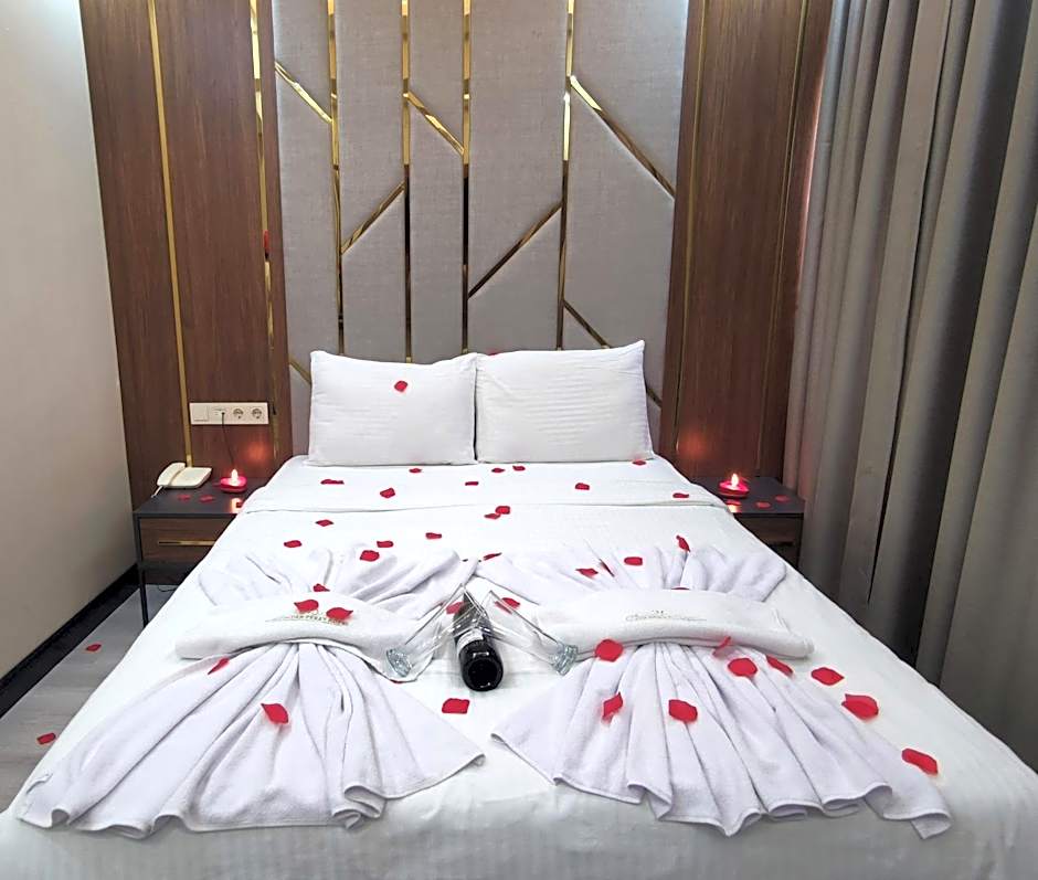 The Golden Pera's Hotel & Spa