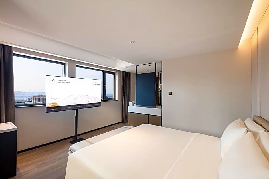 Atour Hotel Dalian Donggang Business District Gangwan Plaza