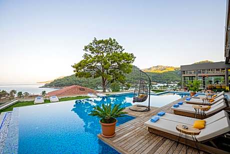 Melanippe Relaxing Hotel