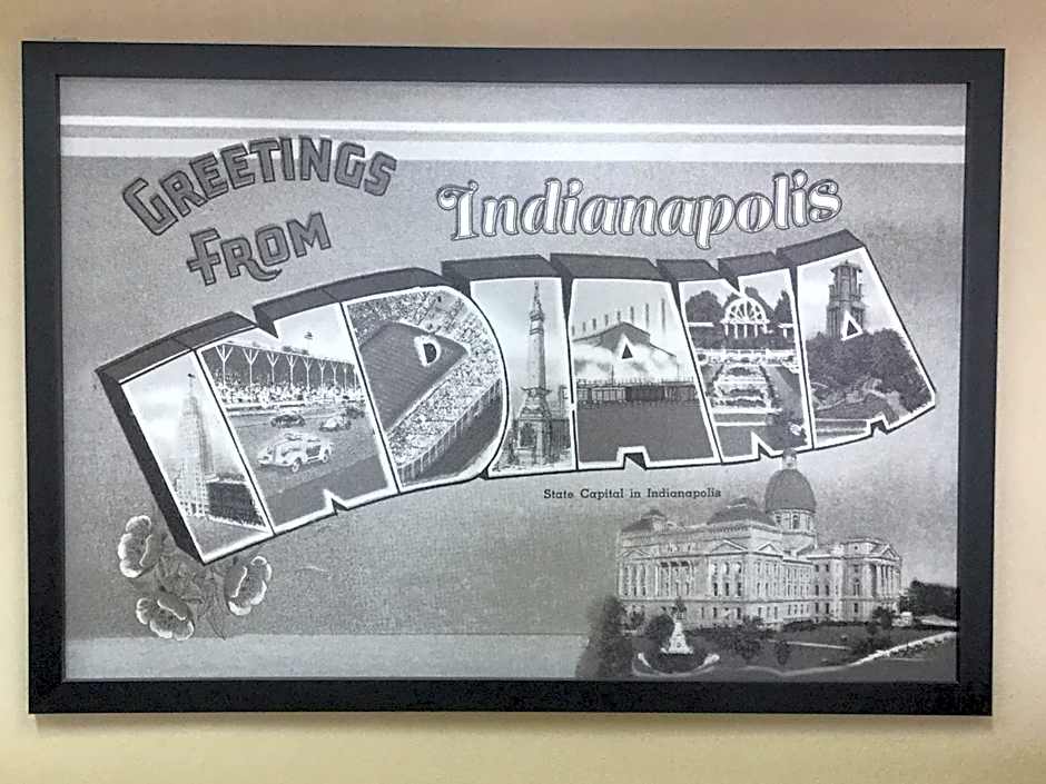 Super 8 by Wyndham Indianapolis Emerson