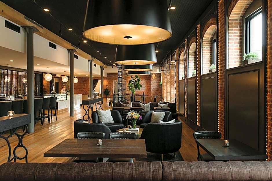 The Charmant Hotel