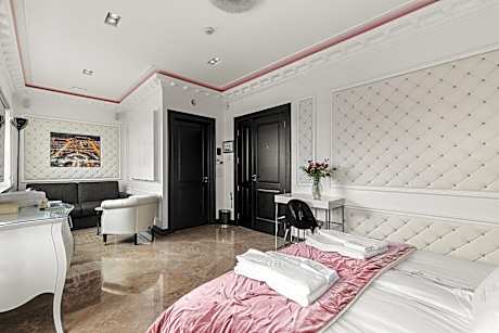 Junior Suite with Balcony