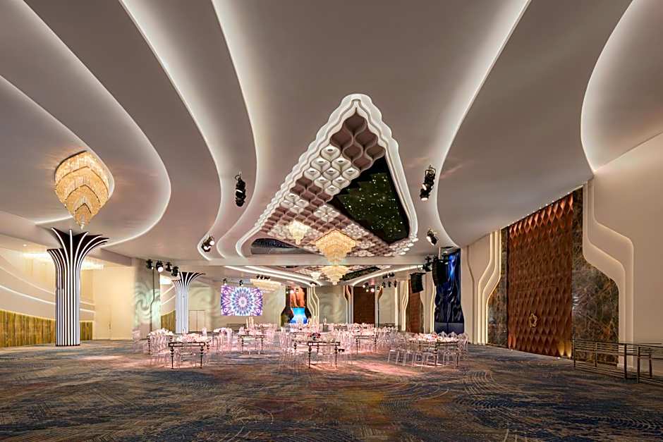 Crowne Plaza Alexandria Mirage by IHG