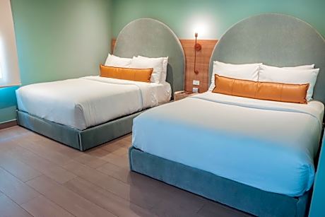 Queen Room