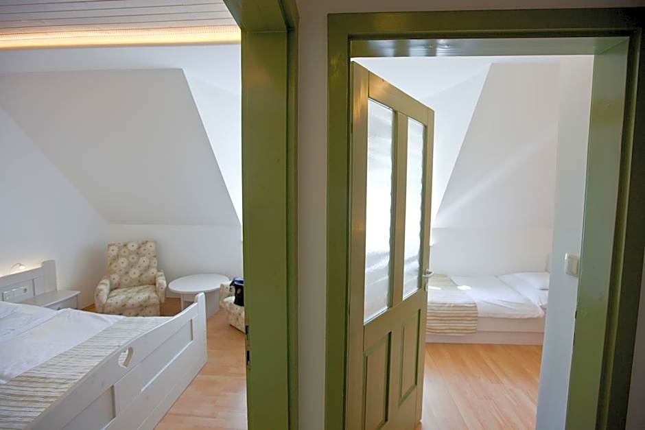 Tornácos Hotel - Hegykő