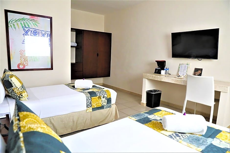 Hotel 12 BEES by Kavia