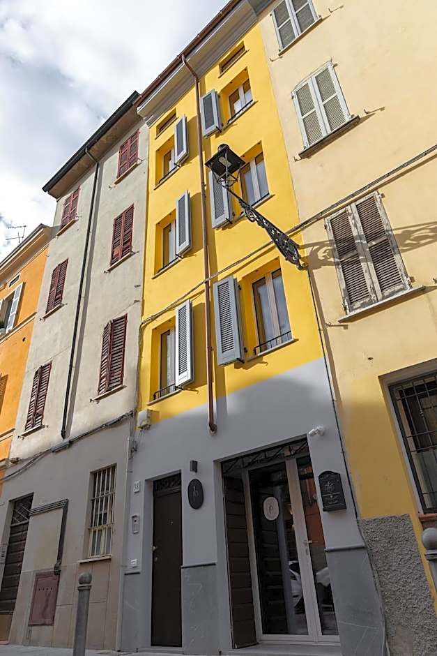 Palais Bernadette