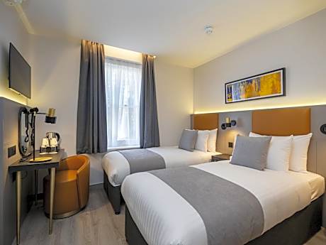 Standard Twin Room with Shower - Non-Smoking