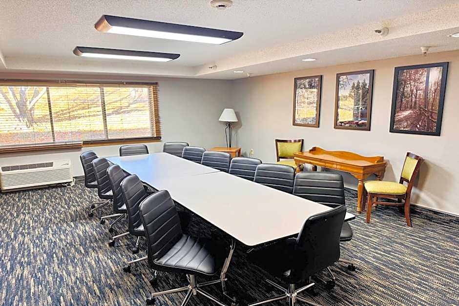 AmericInn by Wyndham Stillwater