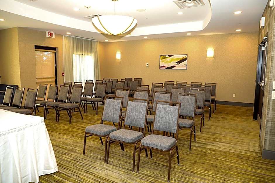 Courtyard by Marriott Toronto Brampton