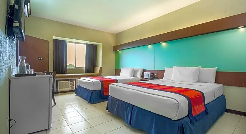 Microtel By Wyndham Eagle Ridge - Cavite