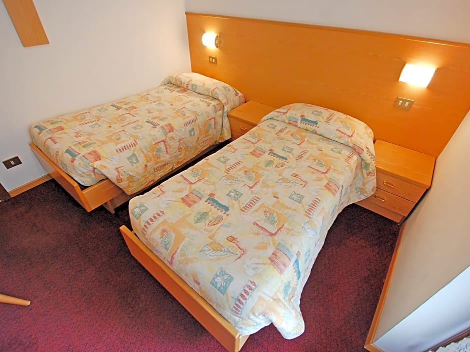 Beverly - Two Bedroom No.3