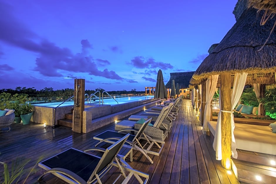 Naay Tulum Curamoria Collection