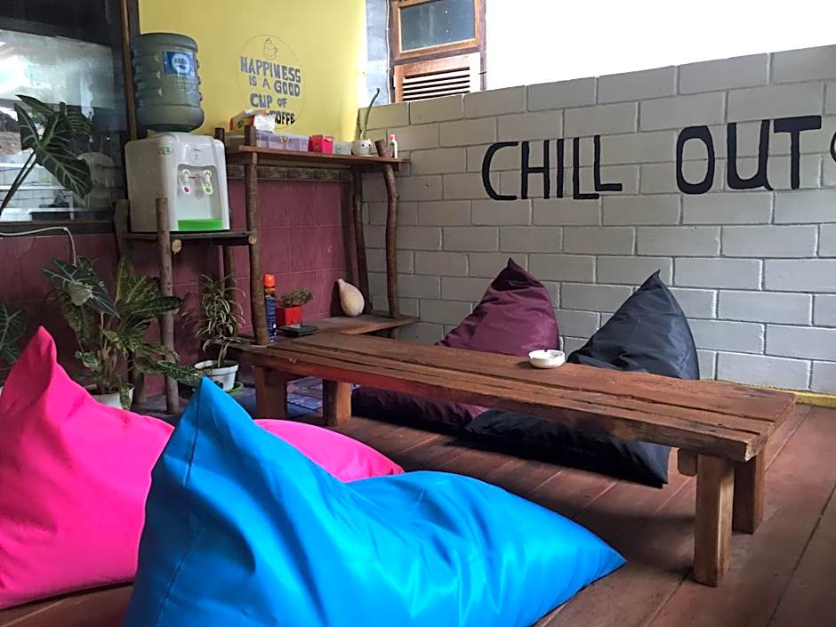 OWL HOSTEL Karimunjawa