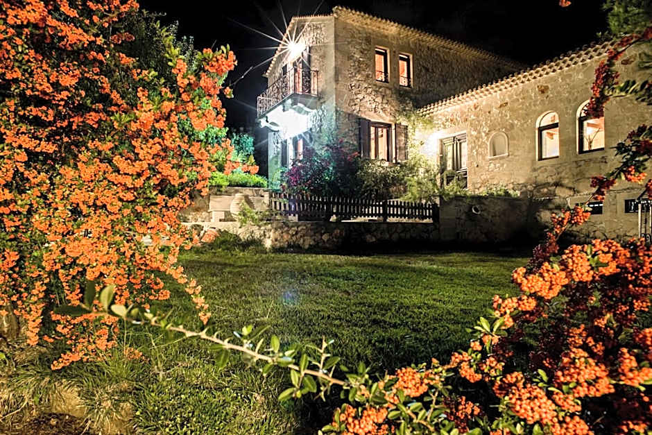 Villa Alexandros - Stone Villa