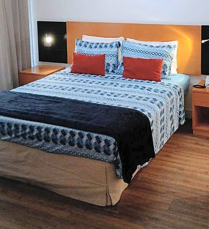 Flat moderno aconchegante mobiliado e com sacada Ibirapuera