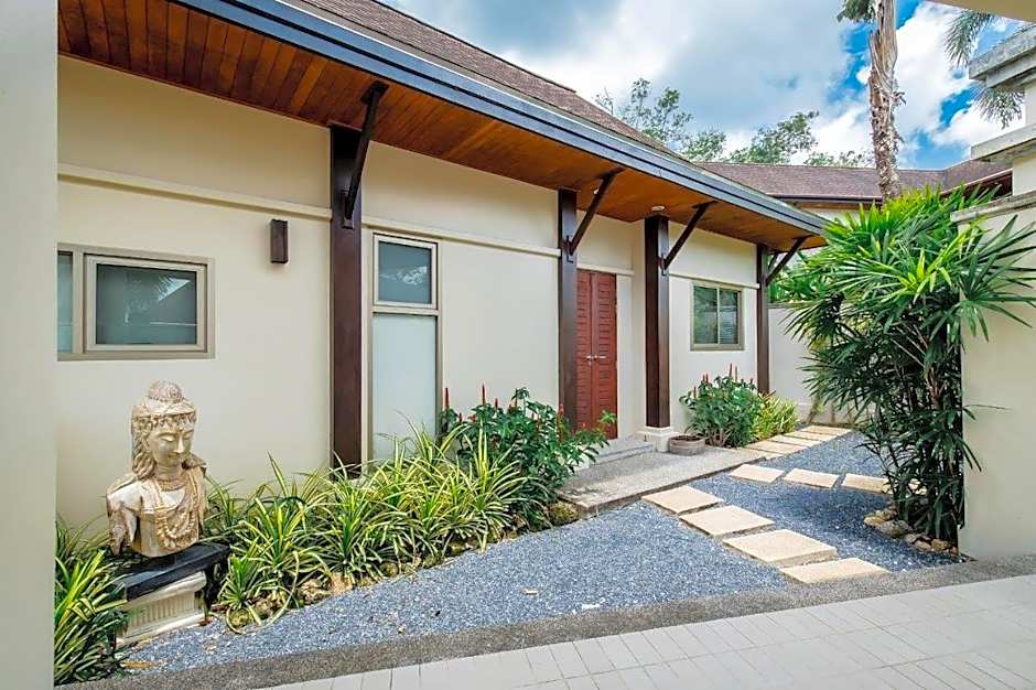 Ivory Pool Villa in Nai Harn