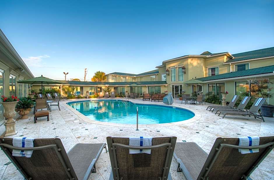 Town & Country Inn and Suites