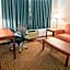 Bridgeway Inn & Suites