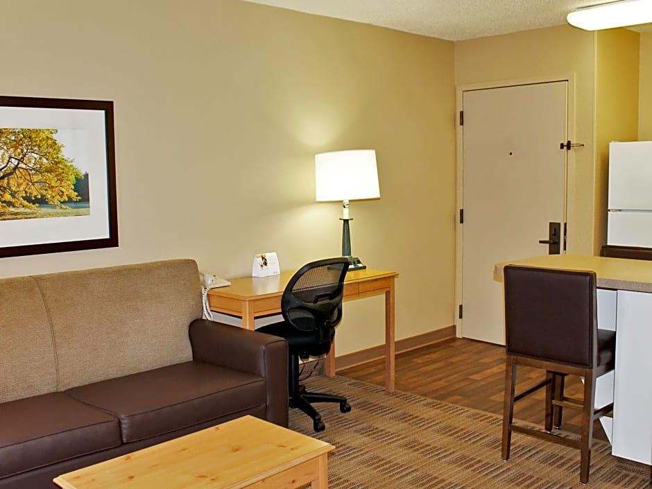 Extended Stay America Suites - Chicago - Lombard - Oakbrook