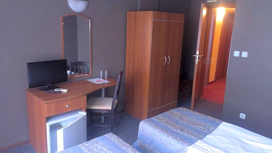 Family Hotel Lazuren Briag