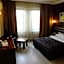 Lifos Hotel