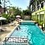 Khaolak C-nior Bungalows