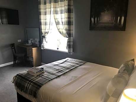 Twin Room with Shower