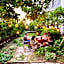 Ginkgo House On Harvard