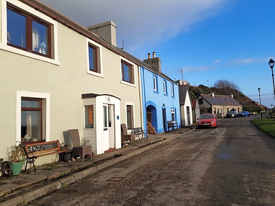 Sea Song, Selkie House