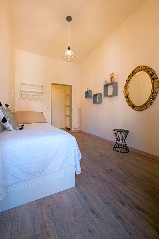 Photo 1 sur 6 de Single Room with Private Bathroom