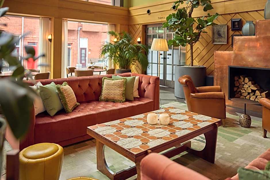 The July - Boat & Co