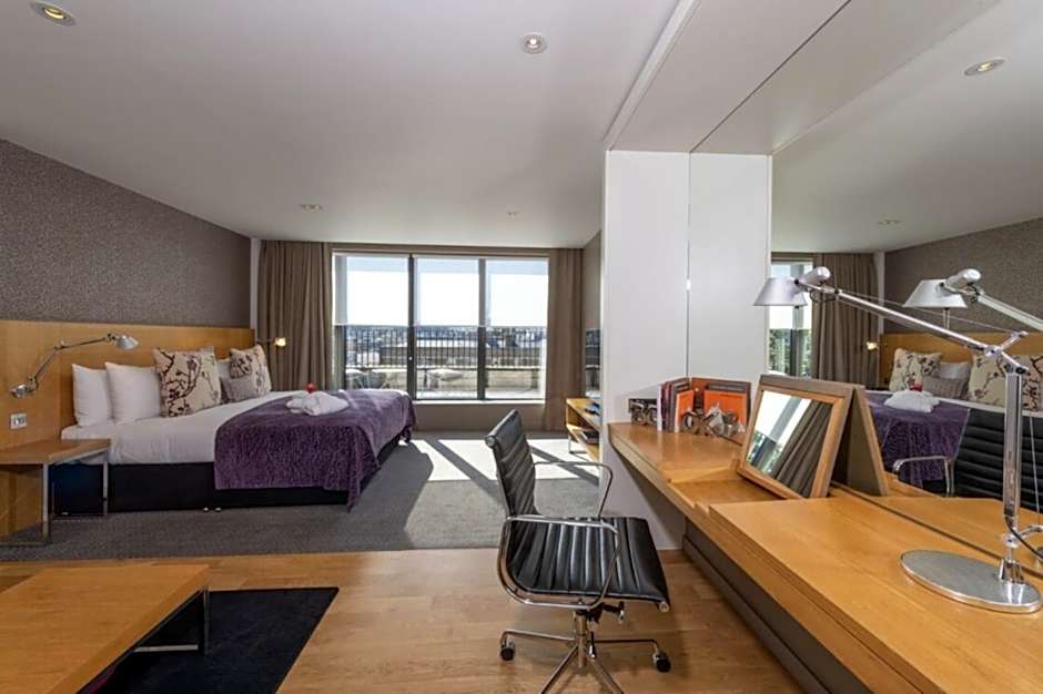 Apex Temple Court Hotel