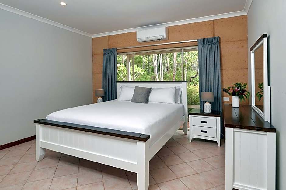 Eight Willows Retreat