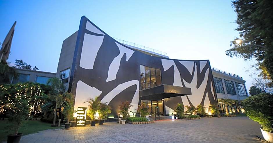 Park Boulevard Hotel