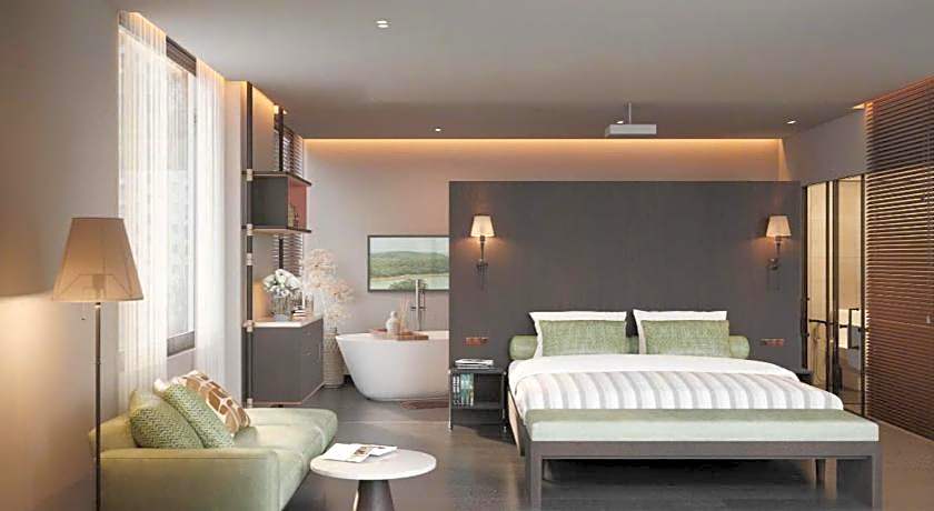 Len's Hotel