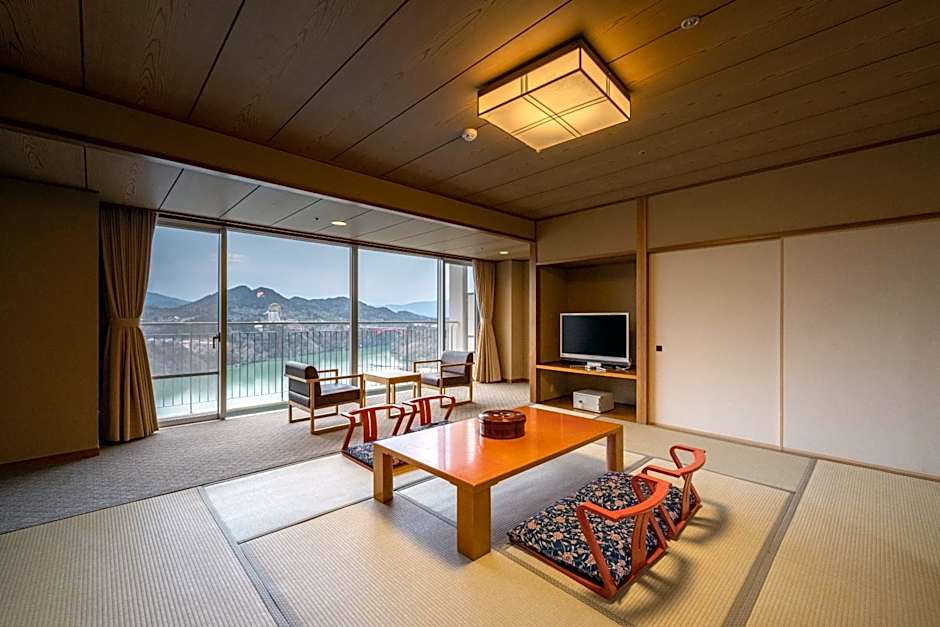 Enakyo Onsen Hotel Yuzuriha