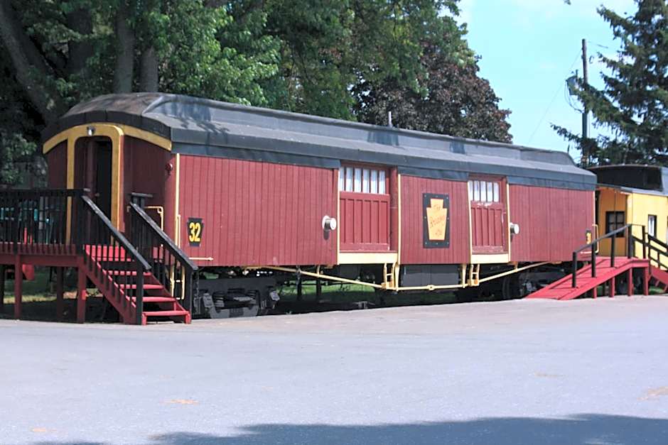Red Caboose Motel & Restaurant