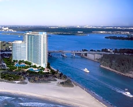 ONE Bal Harbour Resort and Spa