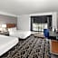 La Quinta Inn & Suites by Wyndham Houston Bush Iah South