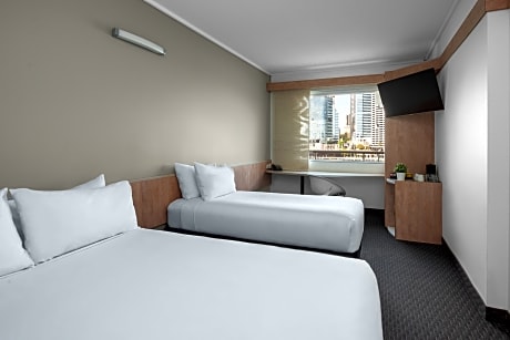Superior Room, 1 Queen Bed, Darling Harbour Facing