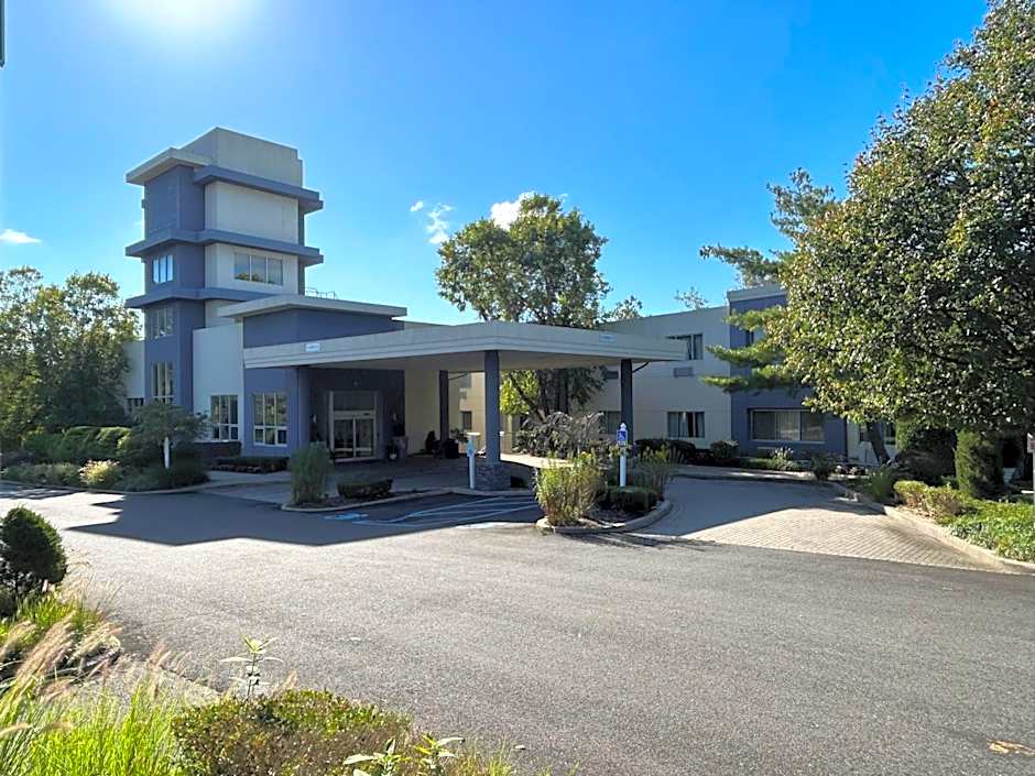 Best Western Premier Plainview-Long Island Hotel