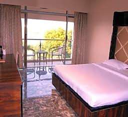 Hotel Apaar with Sea Face Garden Restaurant