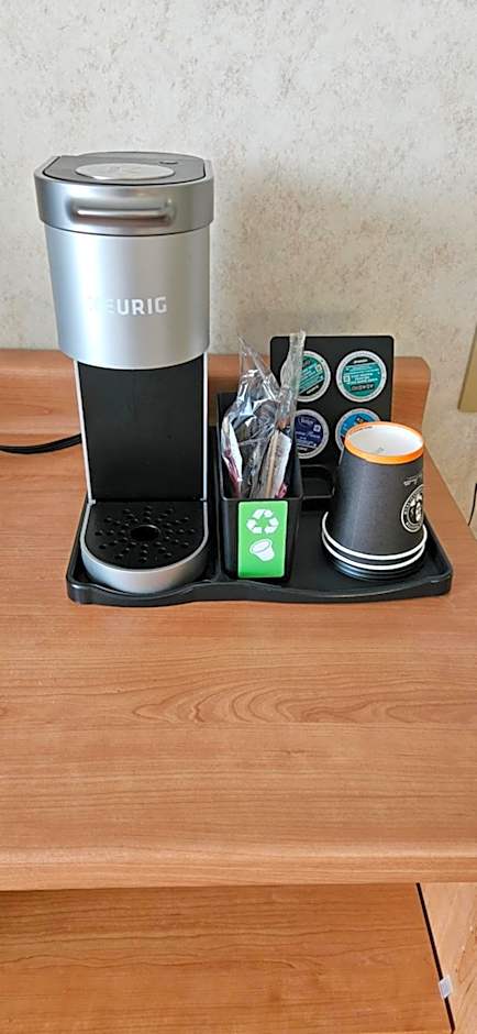 Claymore Inn and Suites