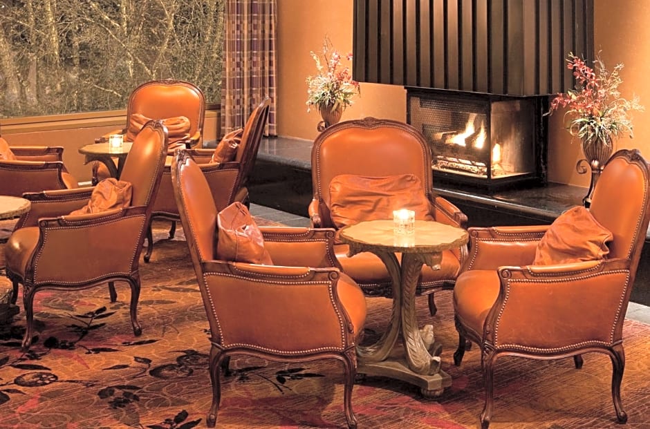 Crowne Plaza Minneapolis West by IHG